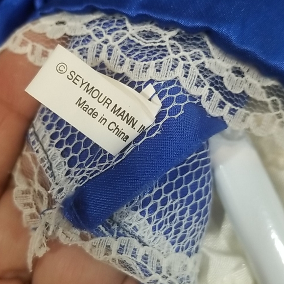 Seymour Mann Story Book Collection Snow White Doll - Picture 11 of 13